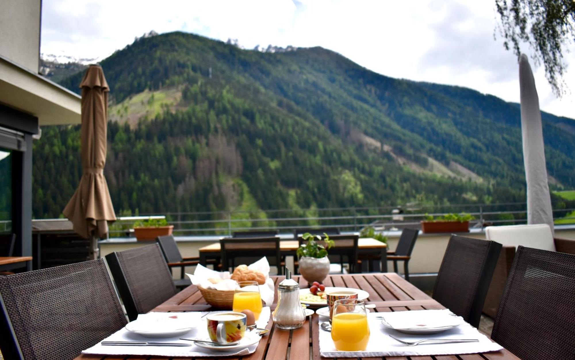 Kreativ Hotel Landhaus Schweigl Ultimo Bagian luar foto