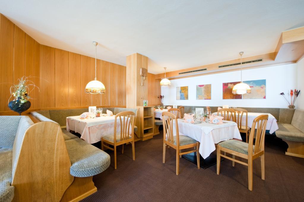 Kreativ Hotel Landhaus Schweigl Ultimo Bagian luar foto