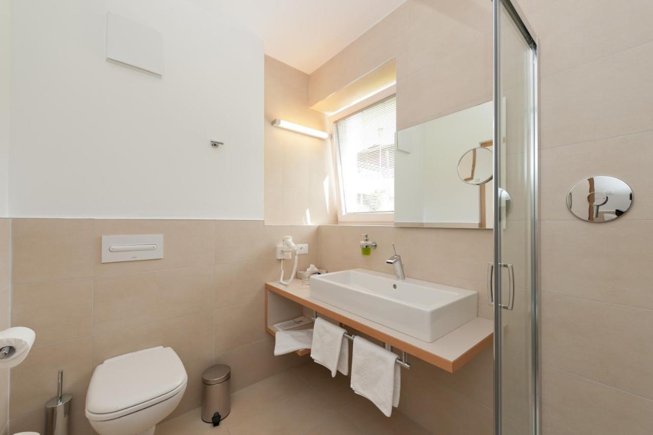 Kreativ Hotel Landhaus Schweigl Ultimo Ruang foto