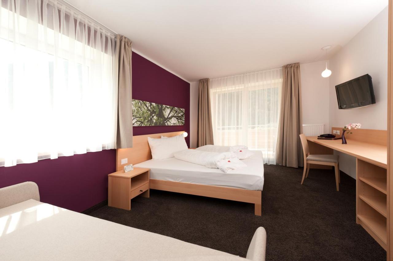Kreativ Hotel Landhaus Schweigl Ultimo Ruang foto