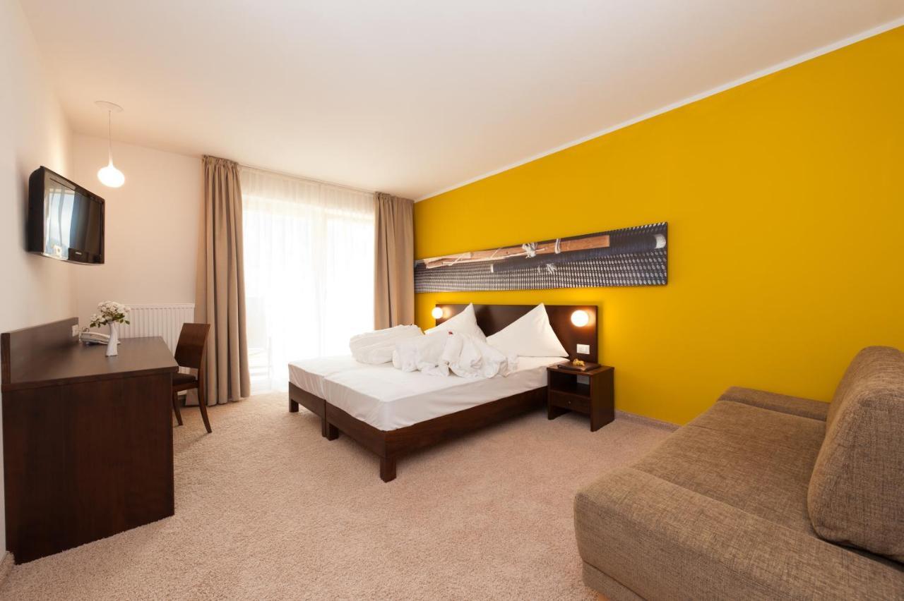 Kreativ Hotel Landhaus Schweigl Ultimo Ruang foto